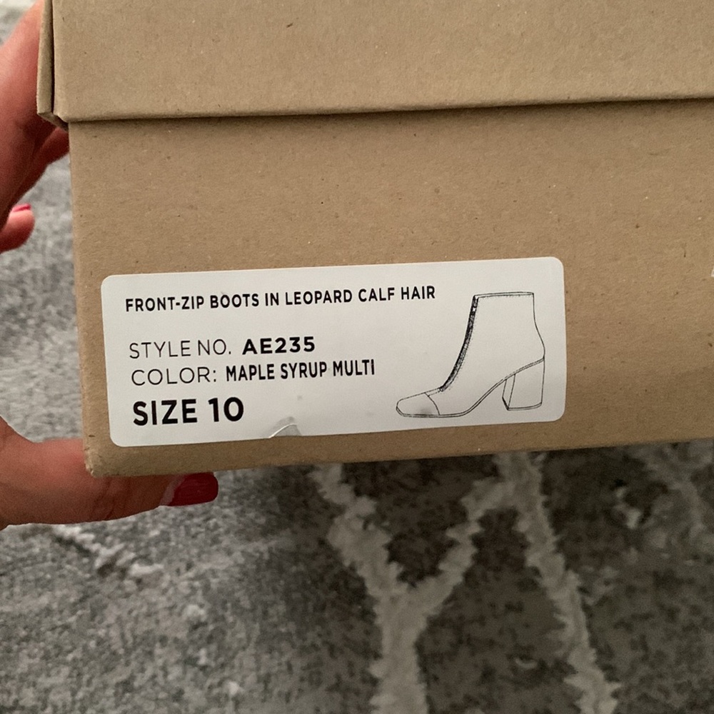 Madewell NIB Amalia Front Zip Leopard Calf Hair Boots size 10. - Picture 6 of 9